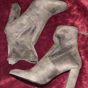 Steve Madden gray bootie heel
